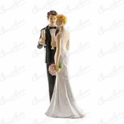 figure-couple-wedding-champagne-glass